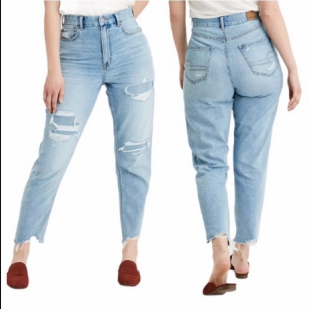 AMERICAN EAGLE Curvy Mom Jean High Rise Distressed Lt. Wash Sz 16 Short